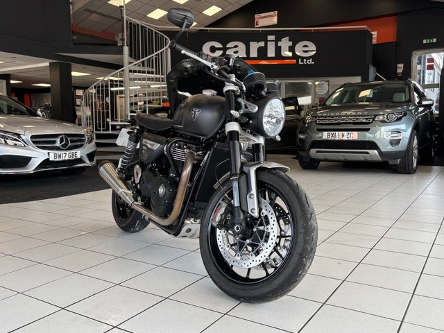 View our Triumph Speed Twin 1200 1200 Roadster/Retro Petrol Manual O-ring Euro 5 (101 ps)