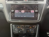 USED 2017 Y VOLKSWAGEN TIGUAN 2.0 TDI R-Line SUV 5dr Diesel DSG 4Motion Euro 6 (150 ps) **Low Miles - Service History - Auto** 