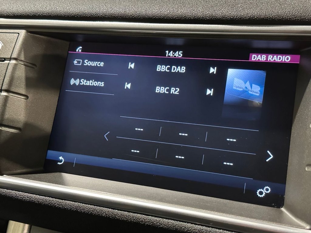 USED 2019 68 LAND ROVER RANGE ROVER EVOQUE 2.0 TD4 SE Tech SUV 5dr Diesel Auto 4WD Euro 6 (s/s) (180 ps) 