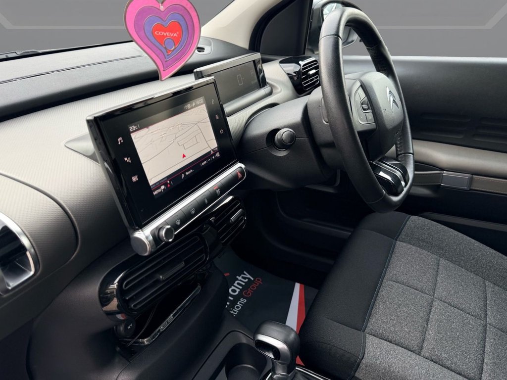 USED 2019 68 CITROEN C4 CACTUS 1.2 PureTech GPF Flair Hatchback 5dr Petrol EAT6 Euro 6 (s/s) (110 ps) PAN ROOF+APP CARPLAY+R/CAMERA+NAV