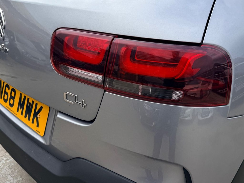 USED 2019 68 CITROEN C4 CACTUS 1.2 PureTech GPF Flair Hatchback 5dr Petrol EAT6 Euro 6 (s/s) (110 ps) PAN ROOF+APP CARPLAY+R/CAMERA+NAV
