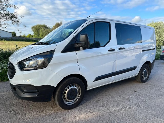 View our FORD TRANSIT CUSTOM