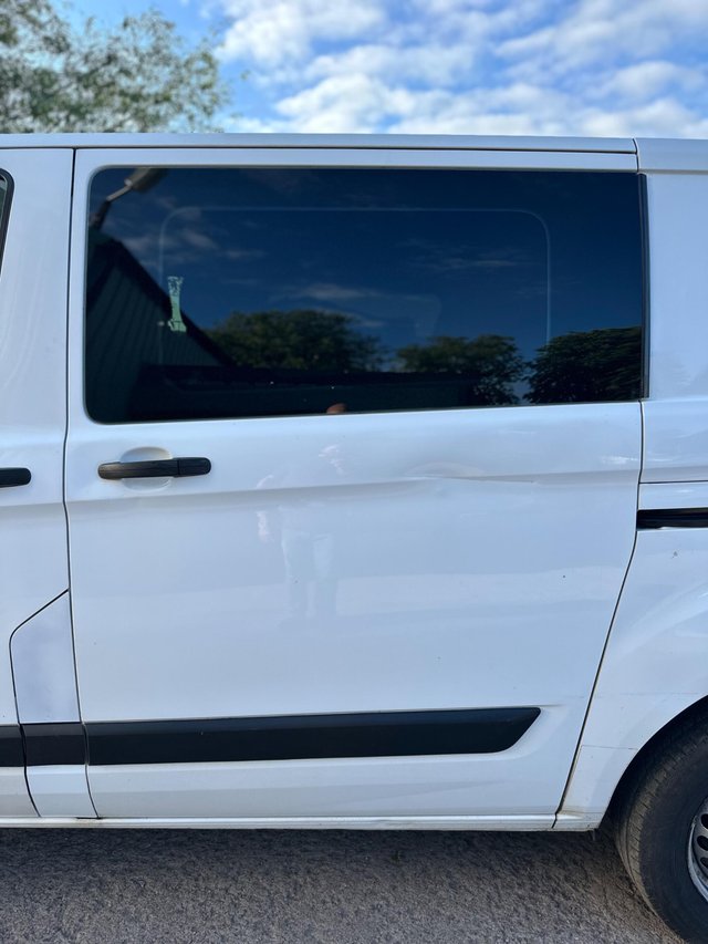 View our FORD TRANSIT CUSTOM