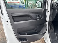 USED 2023 23 VAUXHALL VIVARO 1.5 Turbo D 2900 Pro Panel Van 6dr Diesel Manual L2 H1 Euro 6 (s/s) (100 ps) FREE WARRANTY & ASSIST NEW MOT