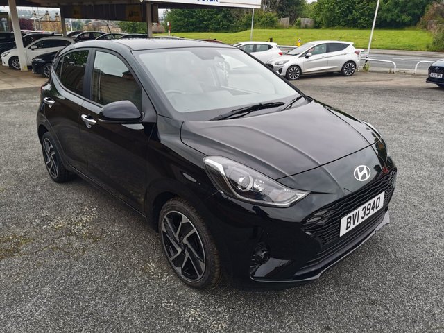 View our Hyundai I10 1.2 Premium Hatchback 5dr Petrol Auto Euro 6 (s/s) (79 ps)