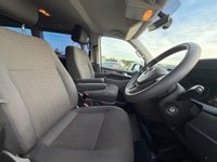USED 2020 69 VOLKSWAGEN TRANSPORTER SHUTTLE 2.0 TDI SE Minibus Double Cab 5dr Diesel DSG FWD SWB Euro 6 (s/s) (150 ps) *NO VAT~FRESH MOT+ACCESS RAMP*