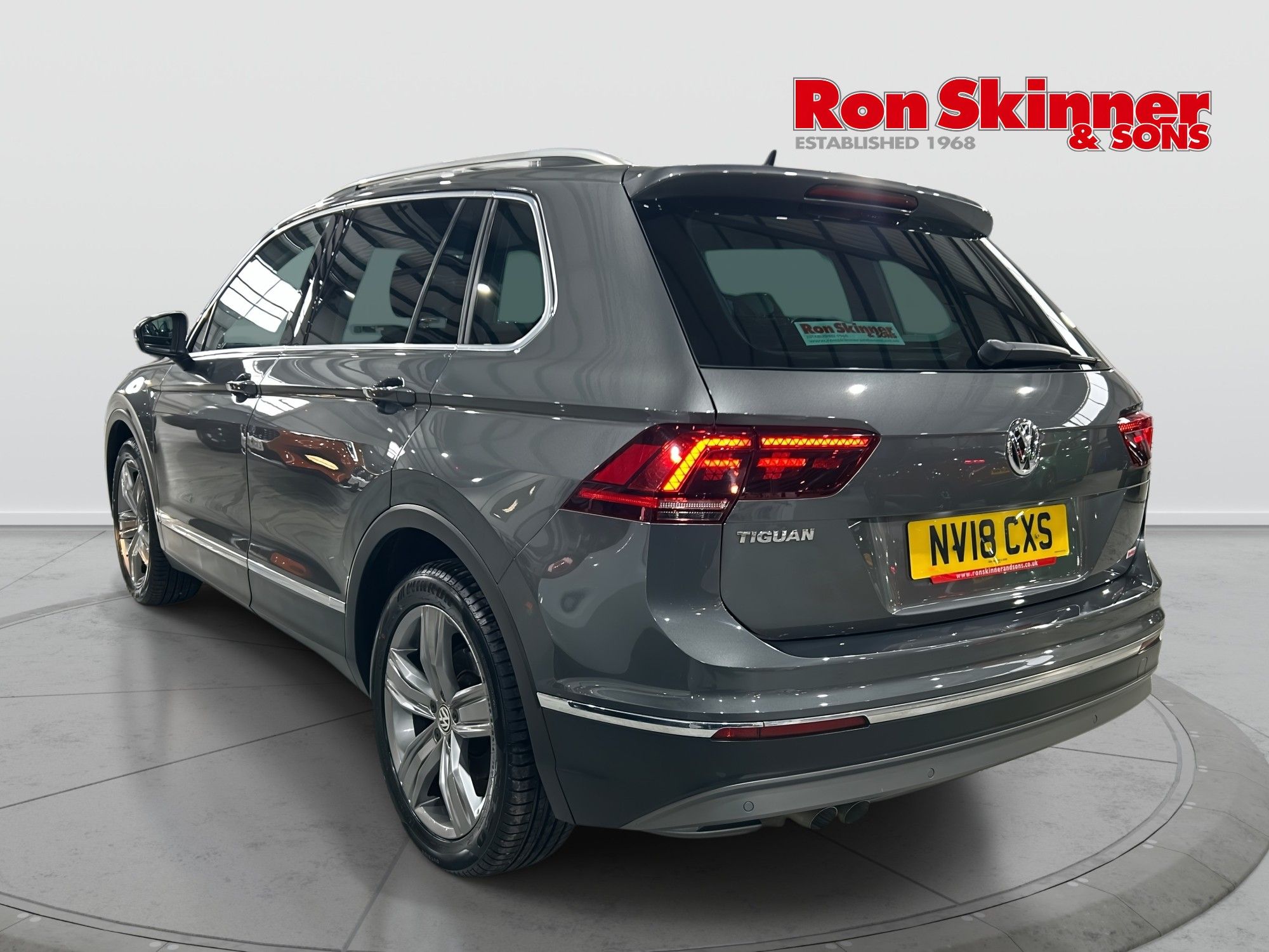 USED 2018 18 VOLKSWAGEN TIGUAN 2.0 TDI SEL SUV 5dr Diesel DSG Euro 6 (s/s) (150 ps) 