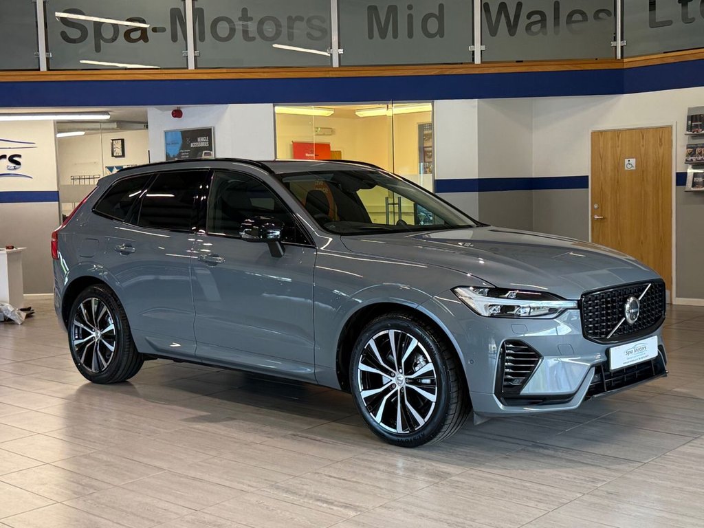 2024 VOLVO XC60