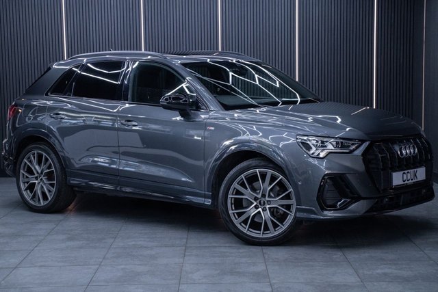 View our AUDI Q3
