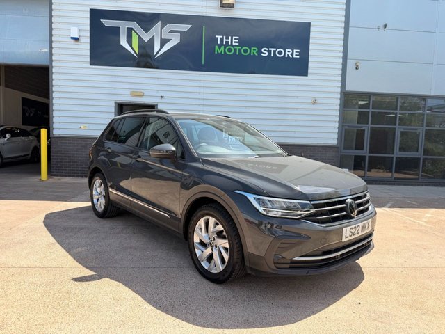 2022 22 VOLKSWAGEN TIGUAN 1.5 TSI Life SUV 5dr Petrol DSG Euro 6 (s/s) (150 ps) 1 OWNER + FULL SERVICE HISTORY + 2 KEYS + IMMACULATE