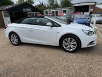 USED 2015 15 VAUXHALL CASCADA 1.4T SE Convertible 2dr Petrol Manual Euro 5 (s/s) (140 ps) One Owner * Low Miles * FSH * Great car for the Summer!