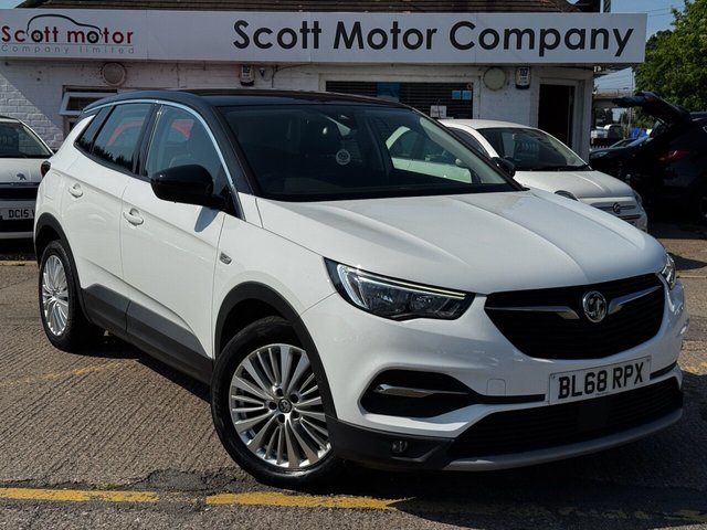 View our Vauxhall Grandland X range