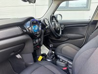 USED 2018 68 MINI HATCH 1.5 Cooper Hatchback 5dr Petrol Manual Euro 6 (s/s) (136 ps) &pound;1735 WORTH OF ADDED EXTRAS