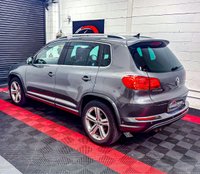 USED 2015 65 VOLKSWAGEN TIGUAN 2.0 TDI BlueMotion Tech R-Line Edition SUV 5dr Diesel DSG 4WD Euro 6 (s/s) (184 ps) 