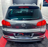 USED 2015 65 VOLKSWAGEN TIGUAN 2.0 TDI BlueMotion Tech R-Line Edition SUV 5dr Diesel DSG 4WD Euro 6 (s/s) (184 ps) 