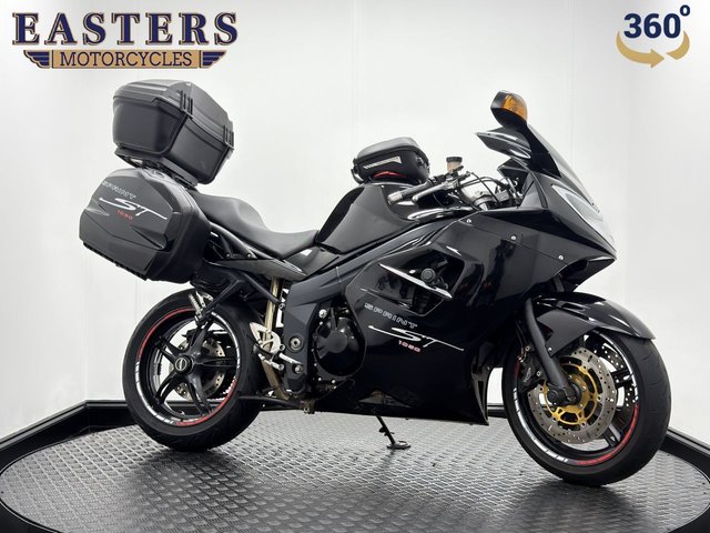 View our TRIUMPH SPRINT ST 1050