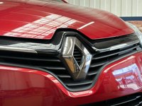 USED 2018 18 RENAULT CLIO 0.9 TCe Signature Nav Hatchback 5dr Petrol Manual Euro 6 (s/s) (90 ps) Heated Seats - Reverse Cam
