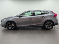 USED 2017 67 VOLVO V40 1.5 V40 Momentum Nav+ T2 Auto 5dr CLICK+COLLECT / HOME DELIVERY