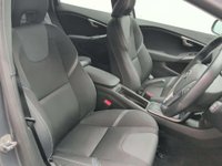 USED 2017 67 VOLVO V40 1.5 V40 Momentum Nav+ T2 Auto 5dr CLICK+COLLECT / HOME DELIVERY