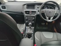 USED 2017 67 VOLVO V40 1.5 V40 Momentum Nav+ T2 Auto 5dr CLICK+COLLECT / HOME DELIVERY