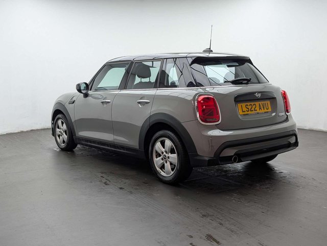 USED 2022 22 MINI HATCH 1.5 Cooper Classic 5dr CLICK+COLLECT / HOME DELIVERY