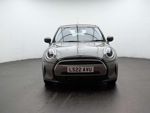 USED 2022 22 MINI HATCH 1.5 Cooper Classic 5dr CLICK+COLLECT / HOME DELIVERY