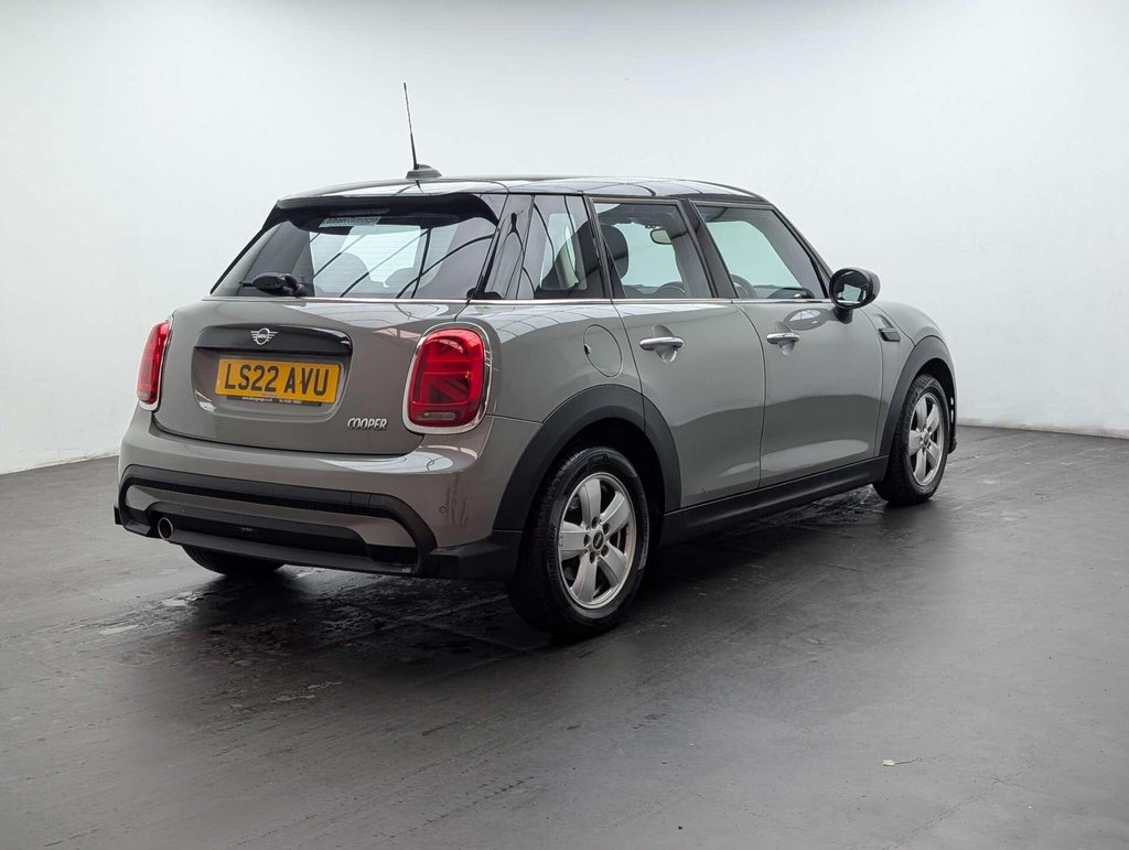 Used 2022 22 MINI HATCH 1.5 Cooper Classic 5dr CLICK+COLLECT / HOME DELIVERY
