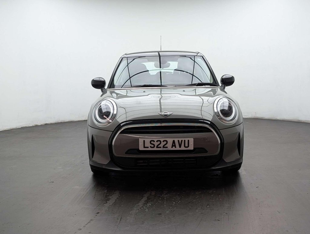 Used 2022 22 MINI HATCH 1.5 Cooper Classic 5dr CLICK+COLLECT / HOME DELIVERY