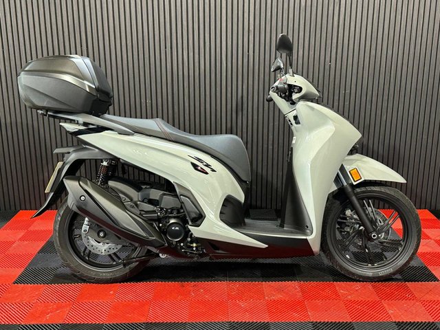 View our HONDA SH350i