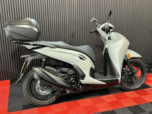View our HONDA SH350i