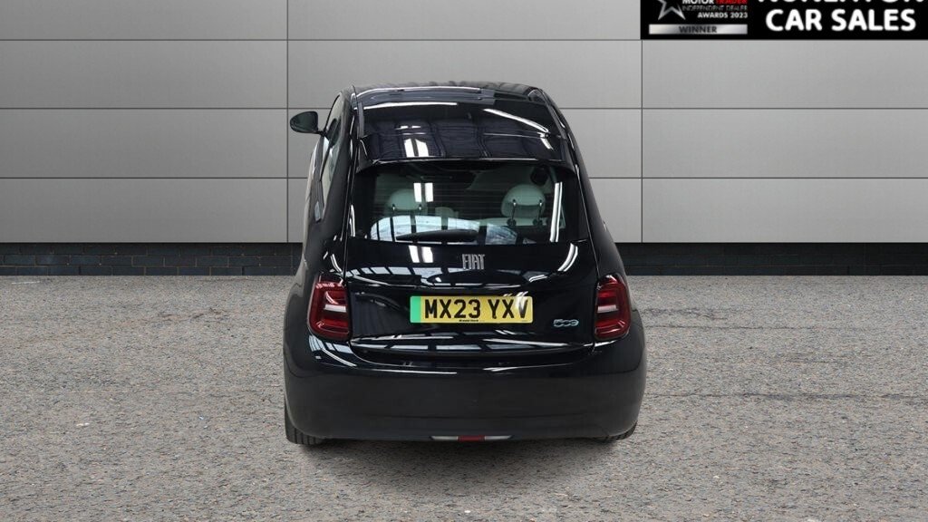 USED 2023 23 FIAT 500E 42kWh La Prima By Bocelli Hatchback 3dr Electric Auto (118 ps) 
