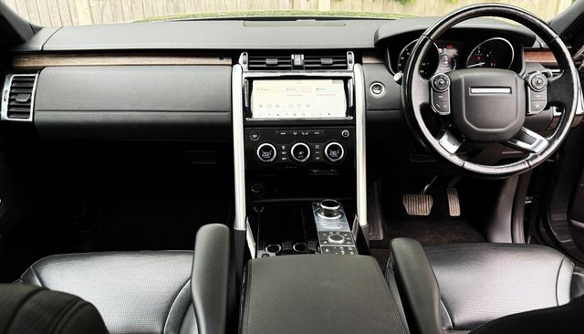 View our LAND ROVER DISCOVERY