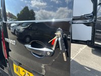 USED 2020 20 VAUXHALL VIVARO 2.0 Turbo D 3100 Elite Crew Van Double Cab 5dr Diesel Manual L2 H1 Euro 6 (120 ps) 1 OWNER TOP SPEC LWB CREW CAB !!!! A VERY DESIRABLE VAN !!!