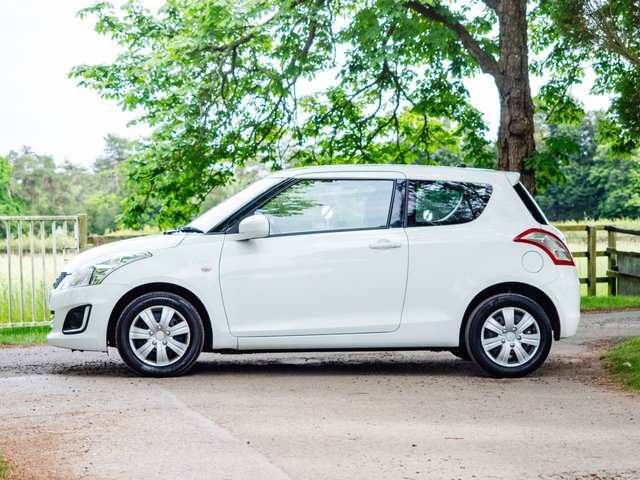 View our SUZUKI SWIFT