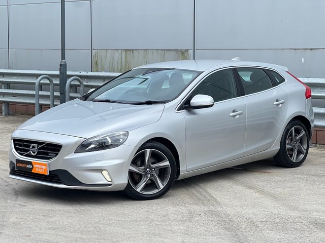 View our VOLVO V40