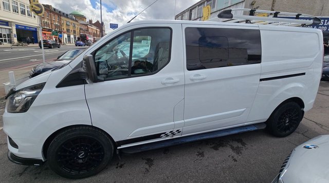 View our FORD TRANSIT CUSTOM