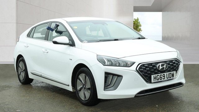 View our Hyundai Ioniq 1.6 h-GDi Premium Hatchback 5dr Petrol Hybrid DCT Euro 6 (s/s) (141 ps)