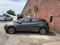 USED 2020 70 VAUXHALL ASTRA 1.2 ELITE NAV 5 DOOR  *APPLE CAR PLAY*DAB*SAT NAV*HEATED SEATS*HEATED STEERING WHEEL*FULL LEATHER UPHOLSTERY*CLIMATE CONTROL*CRUISE CONTROL*ALLOY WHEELS*REAR SPOILER*
