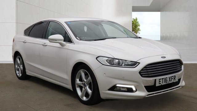 View our Ford Mondeo 2.0 TDCi Titanium Hatchback 5dr Diesel Powershift Euro 6 (s/s) (180 ps)