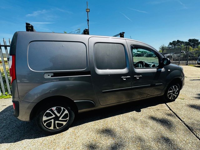 View our RENAULT KANGOO MAXI