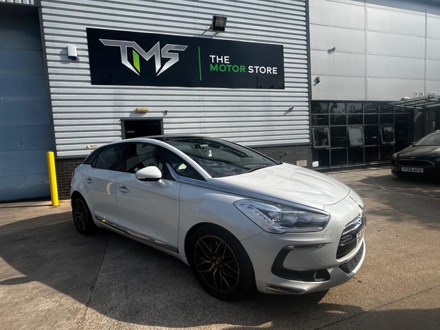 2015 15 CITROEN DS5 2.0 h e-HDi DSport Hatchback 5dr Diesel Hybrid ETG6 4WD Euro 5 (s/s) (200 ps) IMPECCABLE CONDITON + DRIVES SUPERB + FULL SERVICE HISTORY + MASSIVE SPECIFICATION