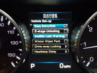 USED 2011 61 LAND ROVER RANGE ROVER EVOQUE 2.2 SD4 Dynamic Fuji White SUV 5dr Diesel Auto 4WD Euro 5 (190 ps) 