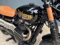 USED 2021 71 TRIUMPH STREET SCRAMBLER 900 Roadster/Retro Petrol Manual Euro 5 (65 ps) JOYFUL - ONE FOR THE MAN CAVE!