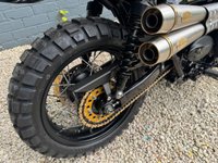USED 2021 71 TRIUMPH STREET SCRAMBLER 900 Roadster/Retro Petrol Manual Euro 5 (65 ps) JOYFUL - ONE FOR THE MAN CAVE!