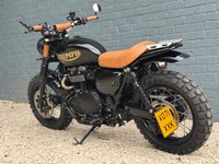 USED 2021 71 TRIUMPH STREET SCRAMBLER 900 Roadster/Retro Petrol Manual Euro 5 (65 ps) JOYFUL - ONE FOR THE MAN CAVE!