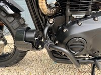 USED 2021 71 TRIUMPH STREET SCRAMBLER 900 Roadster/Retro Petrol Manual Euro 5 (65 ps) JOYFUL - ONE FOR THE MAN CAVE!