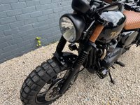 USED 2021 71 TRIUMPH STREET SCRAMBLER 900 Roadster/Retro Petrol Manual Euro 5 (65 ps) JOYFUL - ONE FOR THE MAN CAVE!