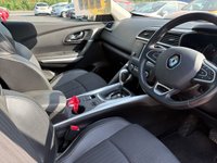 USED 2016 T RENAULT KADJAR 1.5 dCi Signature Nav SUV 5dr Diesel EDC Euro 6 (s/s) (110 ps) SERVICE HISTORY, HALF LEATHER, SAT NAV, 2 KEYS