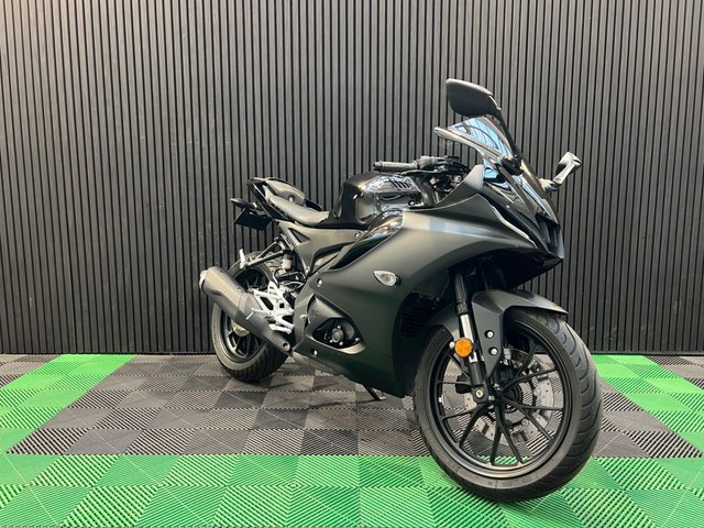 View our YAMAHA R125