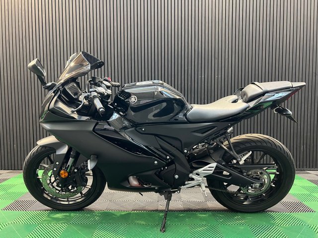 View our YAMAHA R125